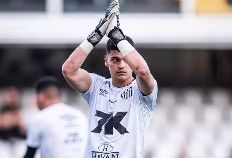 Brazão pega pênalti, e Santos empata com CRB na Vila Belmiro